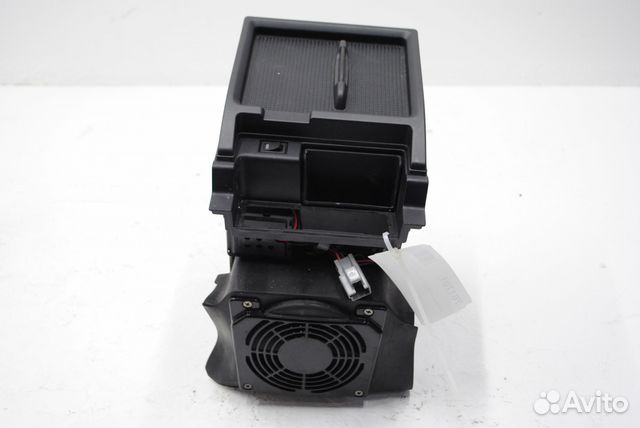 Холодильник Land Rover Range Rover 4 Холодильник Land Rover Range Rover 4