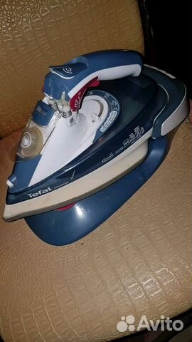 Утюг Tefal FV 9735 беспроводной Утюг Tefal FV 9735 беспроводной