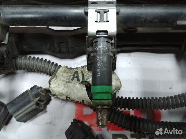 Топливная рейка Форд Фокус 2 2.0 05-08 Топливная рейка Форд Фокус 2 2.0 05-08