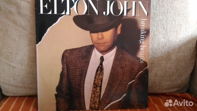 Виниловые пластинки Elton John