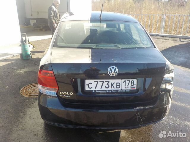 Volkswagen Polo 1.6 AT, 2014, битый, 76 177 км