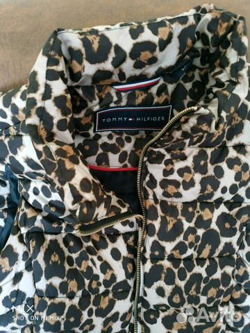 Жилет безрукавкаTommy Hilfiger женский новый Жилет безрукавкаTommy Hilfiger женский новый