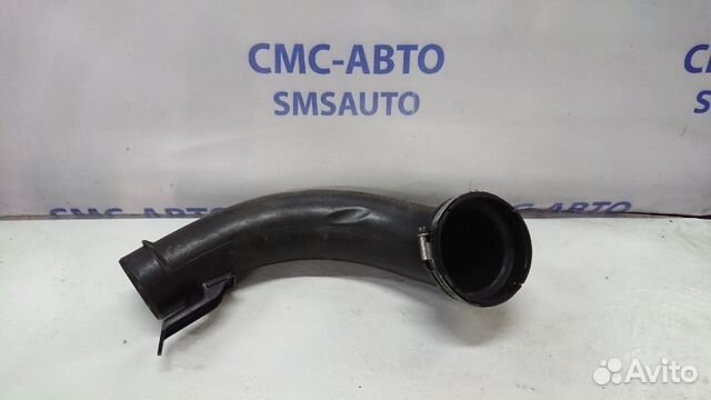 Патрубок воздушный Volvo Xc60 2.4D 2009-2013 Патрубок воздушный Volvo Xc60 2.4D 2009-2013