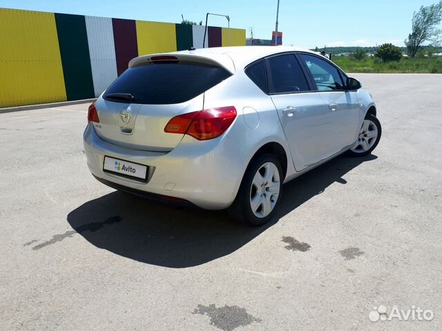 Opel Astra 1.6 МТ, 2011, 68 000 км