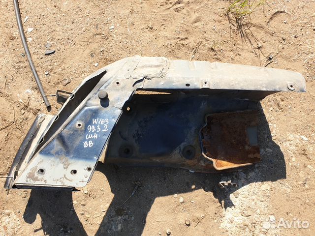 Лонжерон передний правый очко фары m ml w163 163 м