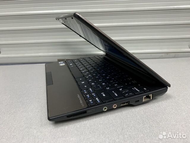Нетбук Acer aspire ONE D255