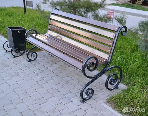 Скамейка из дерева