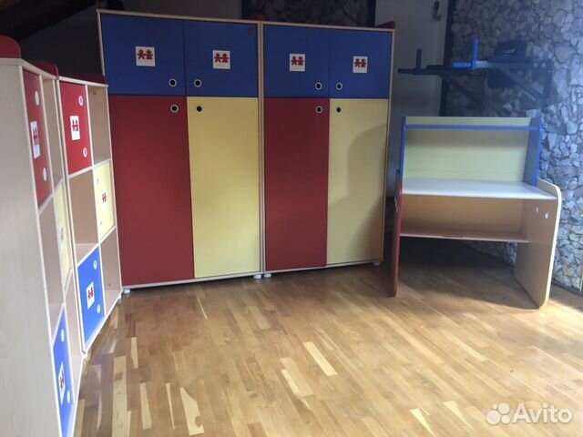 Мебель в детскую/подростковую комнату