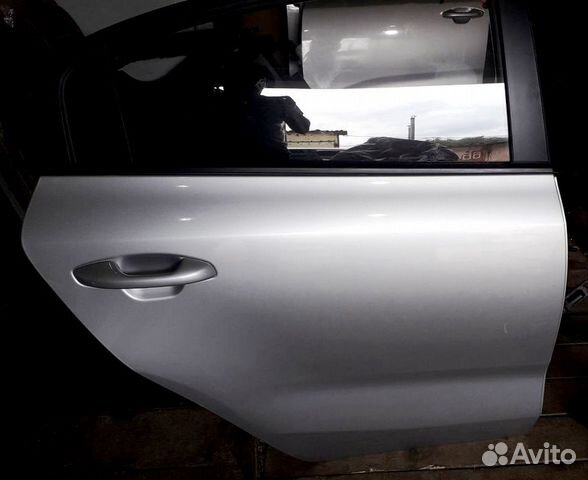 Дверь задняя правая левая KIA Rio 4 Киа Рио 4 кия