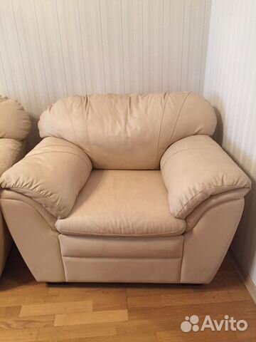 Диван кожаный и 2 кресла Диван кожаный и 2 кресла