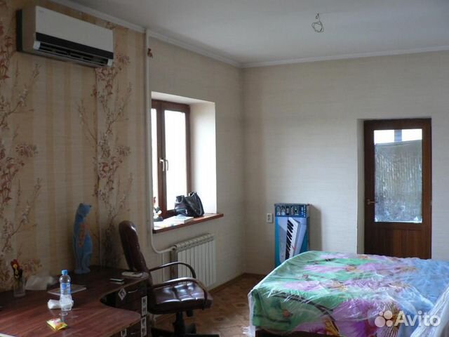 Дом 200 м² на участке 4 сот.