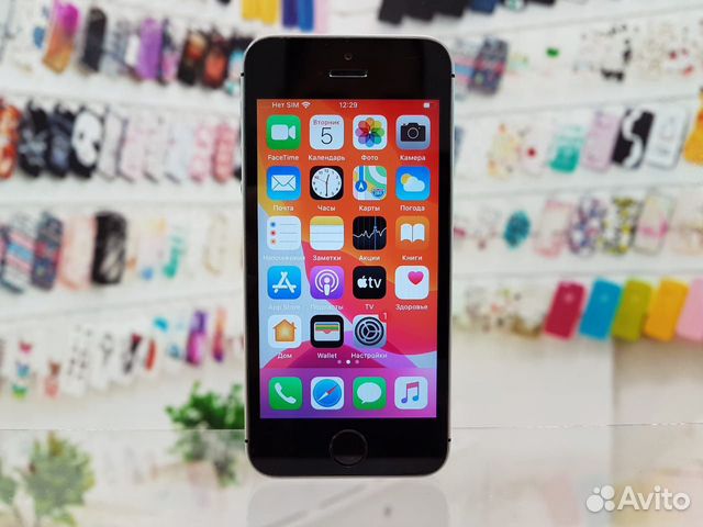 iPhone SE 32gb серый, идеал