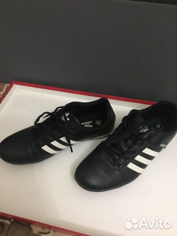 Кроссовки Adidas