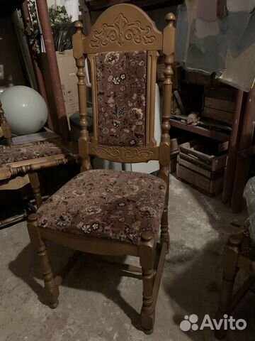 Продам дубовые стулья Продам дубовые стулья