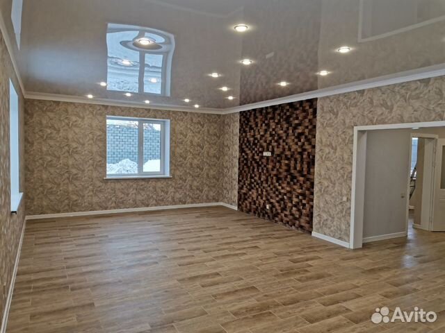 Дом 185 м² на участке 4 сот.