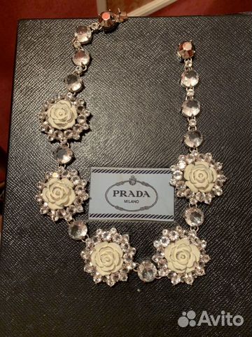 Роскошное ожерелье из кристаллов Prada Роскошное ожерелье из кристаллов Prada