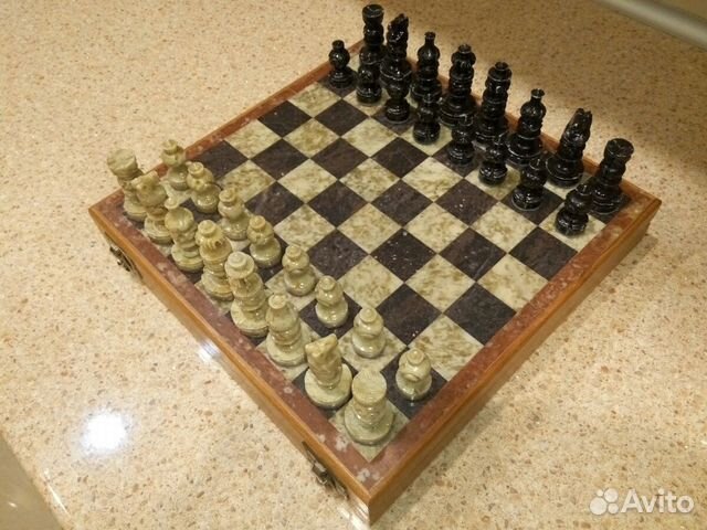 Шахматы из оникса ручная работа