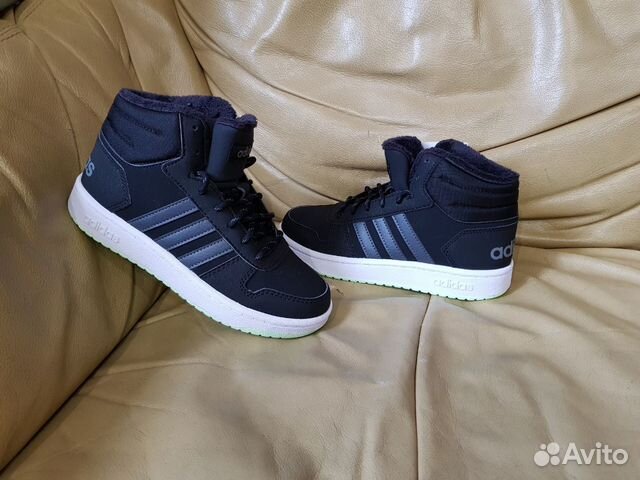 Кроссовки Adidas новые утеплённые 33 р Кроссовки Adidas новые утеплённые 33 р