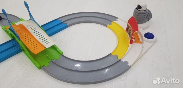 Игрушка на п/у Chicco трек