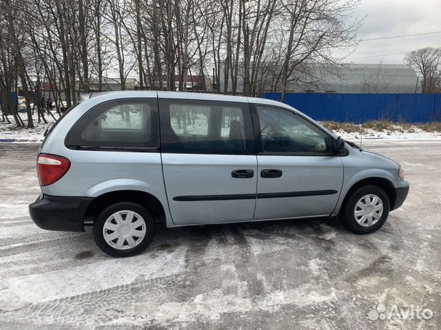 Chrysler Voyager 2.4 AT, 2002, 300 000 км