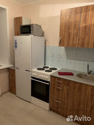 1-к квартира, 40 м², 4/5 эт. 1-к квартира, 40 м², 4/5 эт.