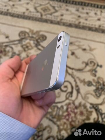 Телефон iPhone 5s 16гб Телефон iPhone 5s 16гб