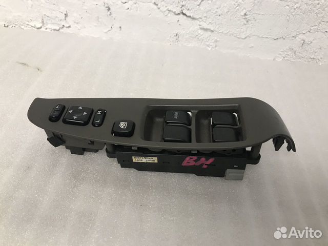 Блок кнопок Subaru Legacy B12 Блок кнопок Subaru Legacy B12