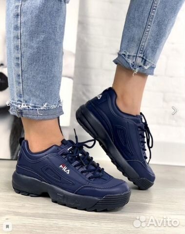 Кроссовки женские новые