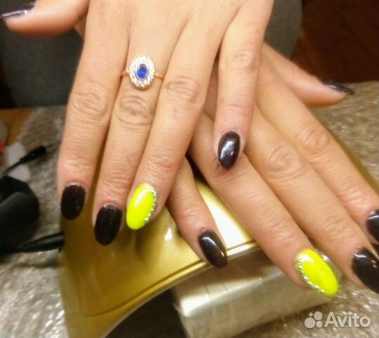 Наращивание и шеллак ногтей