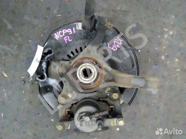 Кулак поворотный передний левый Toyota Yaris NCP91