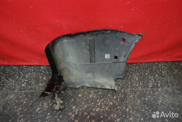 Бампер задний левая часть Митсубиси Паджеро