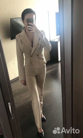 Костюм брючный Max Mara стильный Костюм брючный Max Mara стильный