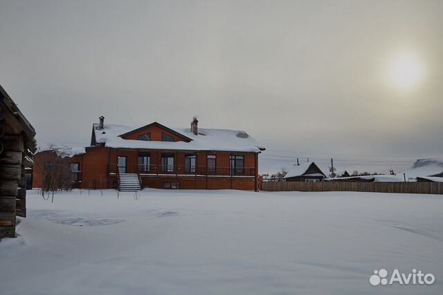 Коттедж 297 м² на участке 50 сот.