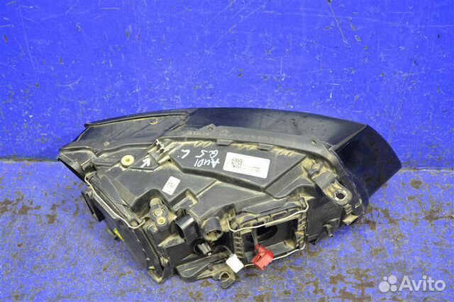 Фара левая Audi Q5 8R 2012 - 2017 Фара левая Audi Q5 8R 2012 - 2017