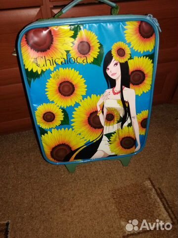 Продам детский чемодан