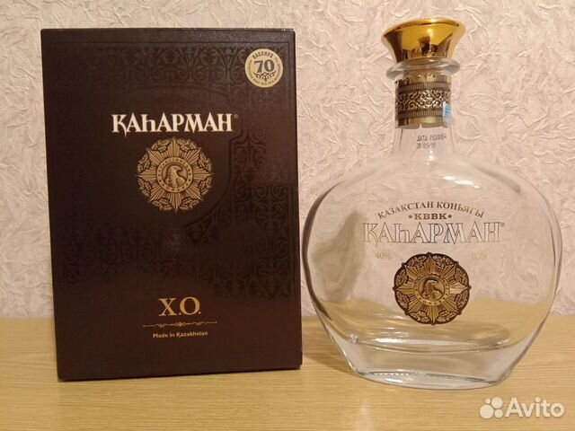 Коробка с бутылкой от коньяка kahapman