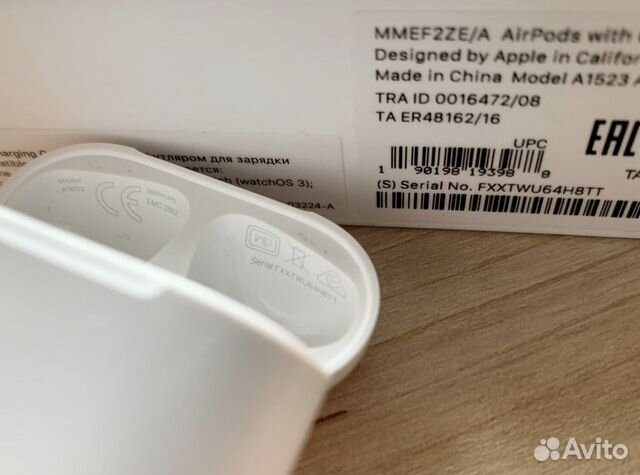 Зарядный кейс AirPods (первое поколение, оригинал)