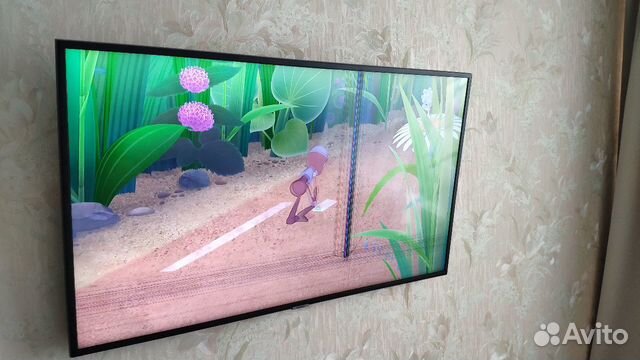 Телевизор samsung 43” 4K UHD SmartTV разбит