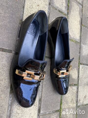 Лаковые лоуферы Tory Burch