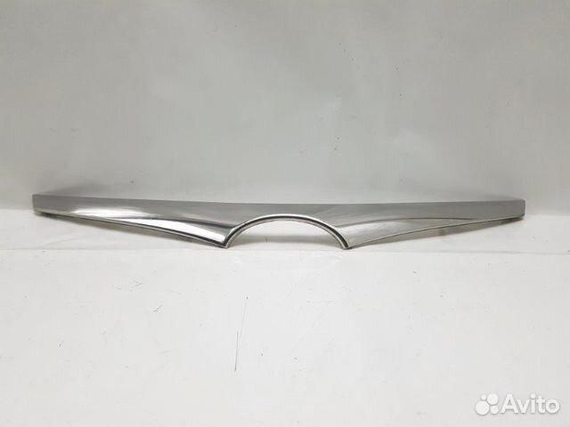 Хром решетки радиатора верхний Toyota Corolla E180 Хром решетки радиатора верхний Toyota Corolla E180