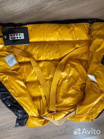 Новый пуховик moncler dervaux Новый пуховик moncler dervaux