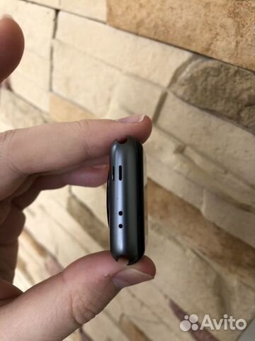 Apple Watch Series 3 - 42 mm - Space Grey Apple Watch Series 3 - 42 mm - Space Grey
