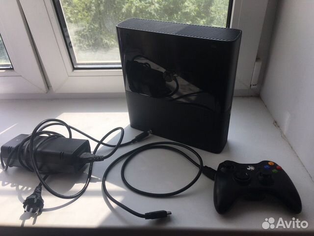 Xbox 360 E, жд 320 Gb с играми