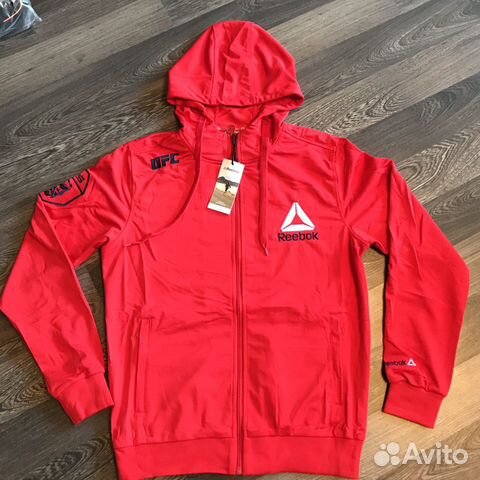 Костюм спортивный новый Reebok Костюм спортивный новый Reebok