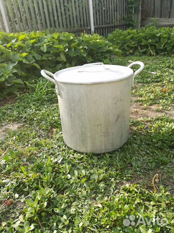 Кастрюля алюминиевая с крышкой Кастрюля алюминиевая с крышкой
