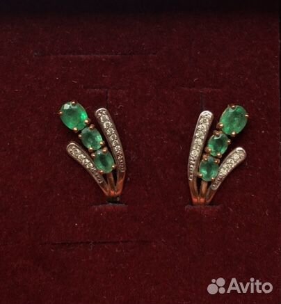 Серьги с изумрудами
