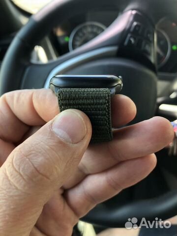 Apple Watch 4 44 mm Space-gray Apple Watch 4 44 mm Space-gray