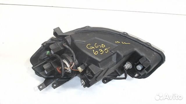 Фара (передняя) правая Suzuki SX4, 2008 Фара (передняя) правая Suzuki SX4, 2008