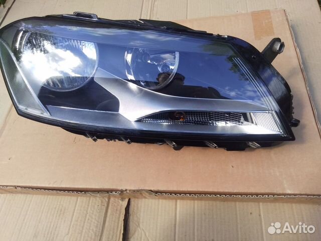 Фара правая Volkswagen Passat B7 2011-15 галоген Фара правая Volkswagen Passat B7 2011-15 галоген