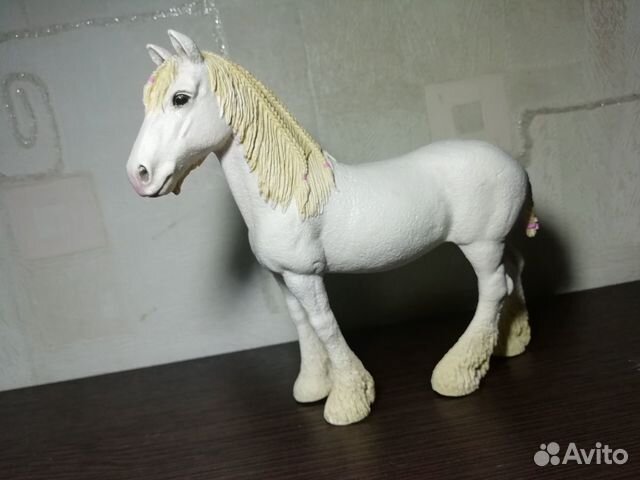 Лошадь Schleich Лошадь Schleich